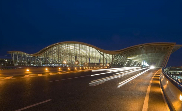 Shanghai Pudong International Airport - Landrum & Brown Incorporated